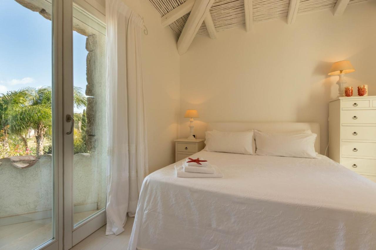 קסטיאדס Villa Bougainvillea Con Piscina E Giardino Privato A Pochi Passi Dal Mare מראה חיצוני תמונה