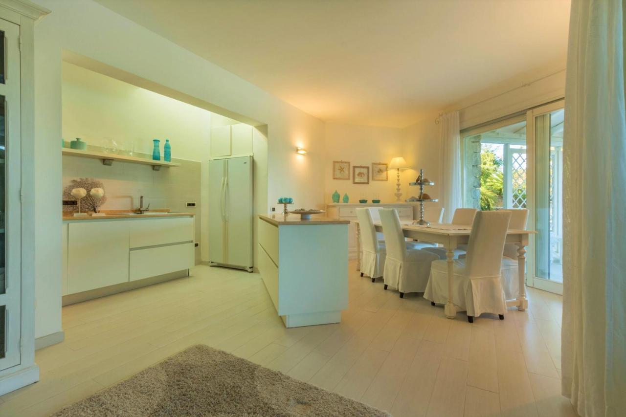 קסטיאדס Villa Bougainvillea Con Piscina E Giardino Privato A Pochi Passi Dal Mare מראה חיצוני תמונה