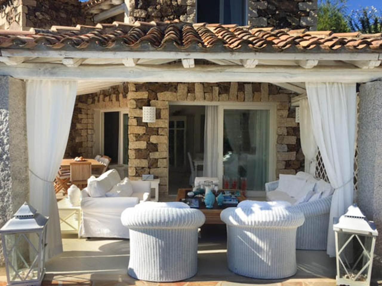 קסטיאדס Villa Bougainvillea Con Piscina E Giardino Privato A Pochi Passi Dal Mare מראה חיצוני תמונה