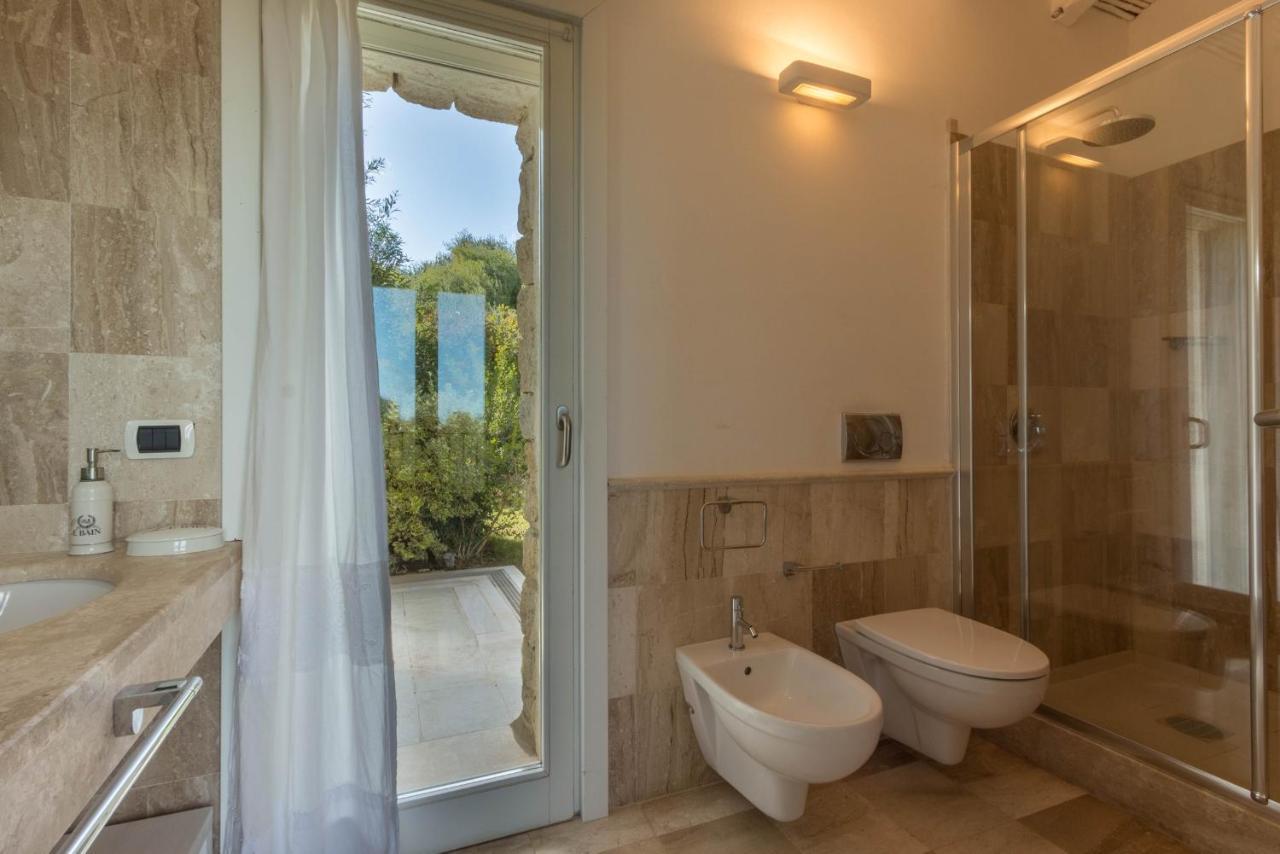 קסטיאדס Villa Bougainvillea Con Piscina E Giardino Privato A Pochi Passi Dal Mare מראה חיצוני תמונה