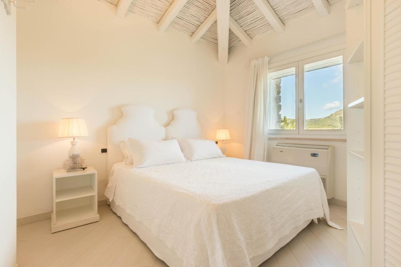 קסטיאדס Villa Bougainvillea Con Piscina E Giardino Privato A Pochi Passi Dal Mare מראה חיצוני תמונה