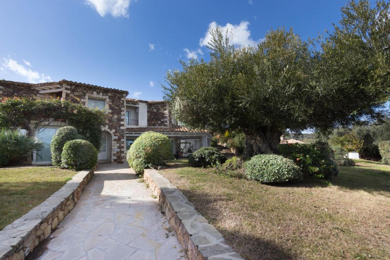 קסטיאדס Villa Bougainvillea Con Piscina E Giardino Privato A Pochi Passi Dal Mare מראה חיצוני תמונה